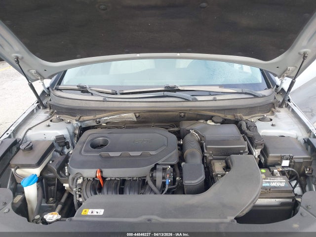 2017 Hyundai Sonata Limited მანქანა იყიდება აუქციონზე, vin: 5NPE34AF2HH473260, აუქციონის ნომერი: 44846227