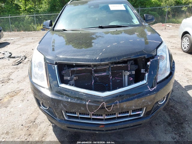 44846230 :رقم المزاد ، 3GYFNCE30FS628703 vin ، 2015 Cadillac Srx Performance Collection مزاد بيع