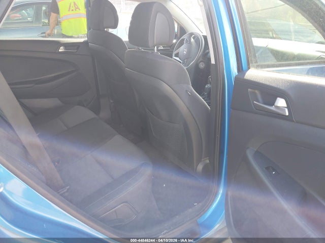 KM8J33A49JU726721 Hyundai TUCSON SEL