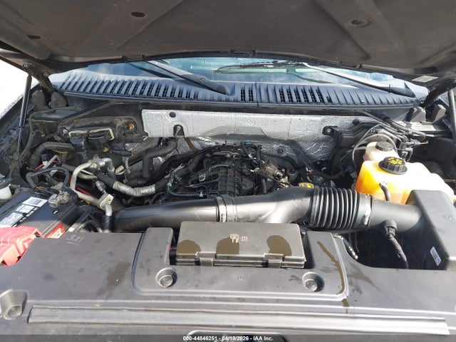 2015 Lincoln Navigator L მანქანა იყიდება აუქციონზე, vin: 5LMJJ3JT6FEJ09644, აუქციონის ნომერი: 44846251
