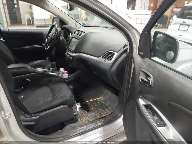 44846252 :رقم المزاد ، 3D4PH3FG8BT522929 vin ، 2011 Dodge Journey Crew مزاد بيع