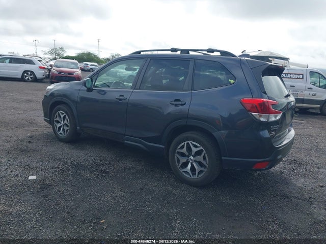 Subaru Forester Premium 2019 JF2SKAEC2KH535994 Image 3