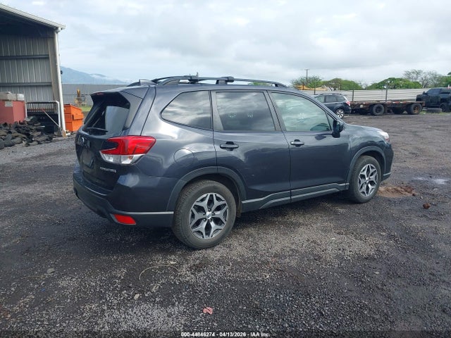 Subaru Forester Premium 2019 JF2SKAEC2KH535994 Image 4