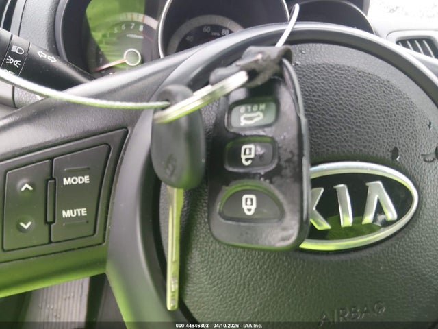 2013 Kia Forte Ex მანქანა იყიდება აუქციონზე, vin: KNAFU4A21D5713033, აუქციონის ნომერი: 44846303