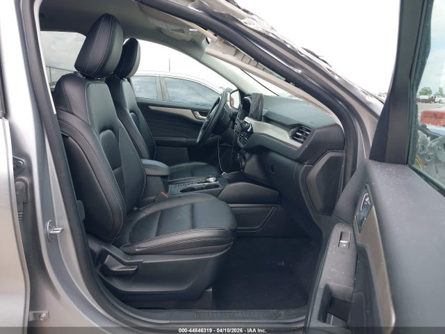 1FMCU0H66NUA25393 Ford ESCAPE SEL