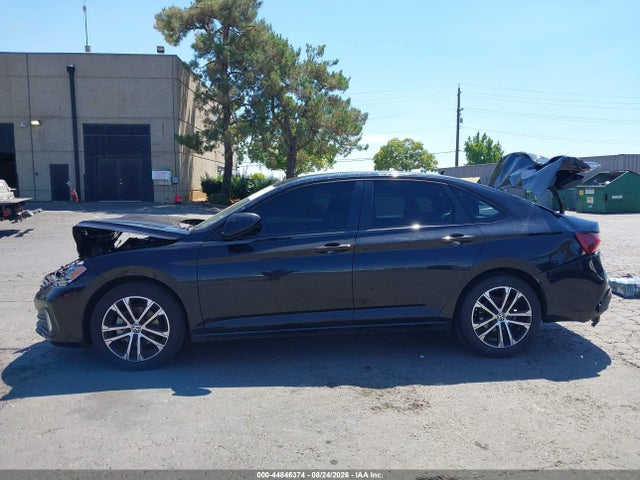 2022 Volkswagen Jetta 1.5t Sport მანქანა იყიდება აუქციონზე, vin: 3VWAM7BU5NM019372, აუქციონის ნომერი: 44846374
