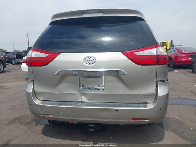 5TDDK3DC4FS123436 Toyota Sienna Limited Premium 7 Passenger
