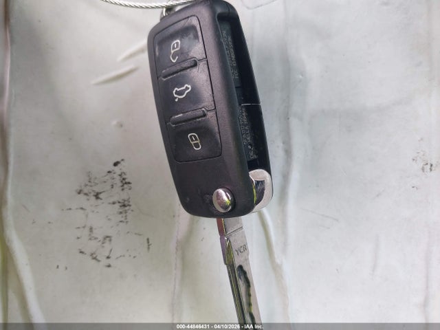 44846431 :رقم المزاد ، 3VW2B7AJXHM376293 vin ، 2017 Volkswagen Jetta 1.4t S مزاد بيع
