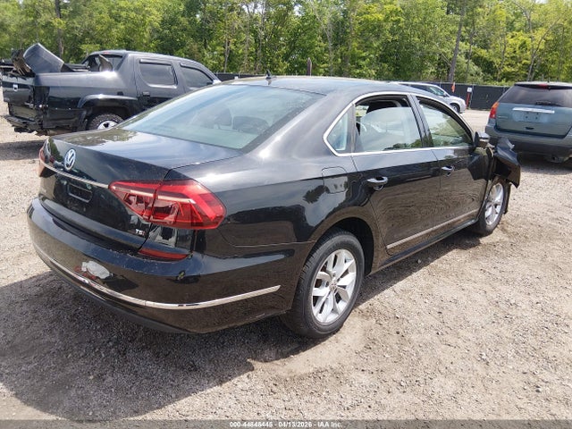 Продажа на аукционе авто 2017 Volkswagen Passat 1.8t S, vin: 1VWAT7A37HC024445, номер лота: 44846445