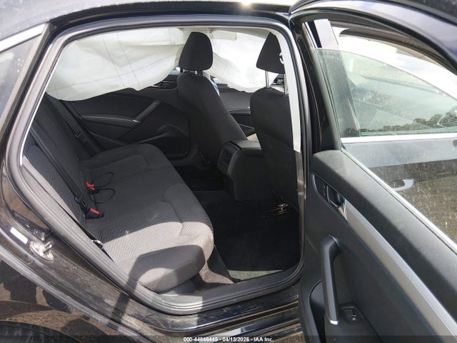 Продажа на аукционе авто 2017 Volkswagen Passat 1.8t S, vin: 1VWAT7A37HC024445, номер лота: 44846445
