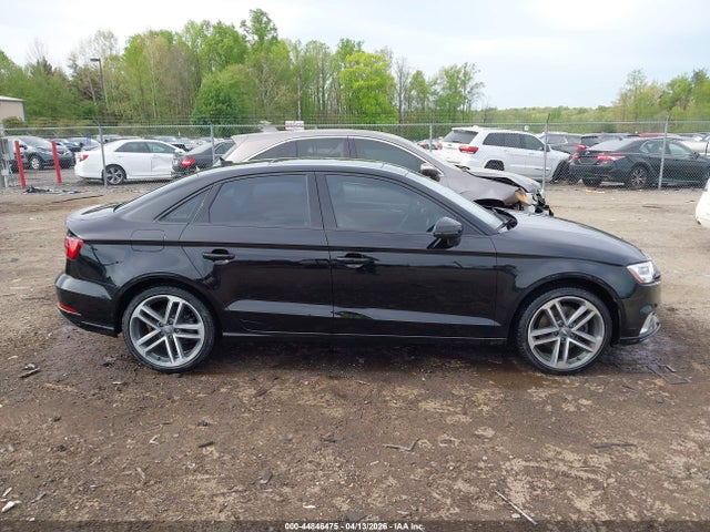 44846475 :رقم المزاد ، WAUAUGFF1J1081564 vin ، 2018 Audi A3 2.0t Premium مزاد بيع