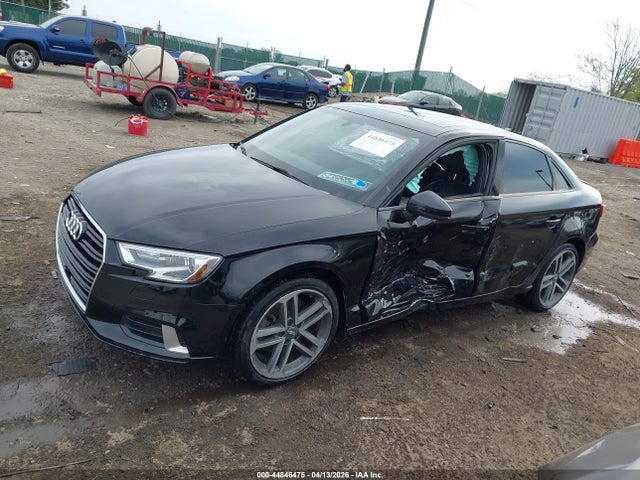 44846475 :رقم المزاد ، WAUAUGFF1J1081564 vin ، 2018 Audi A3 2.0t Premium مزاد بيع