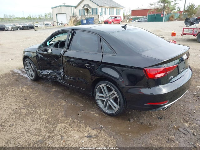 44846475 :رقم المزاد ، WAUAUGFF1J1081564 vin ، 2018 Audi A3 2.0t Premium مزاد بيع