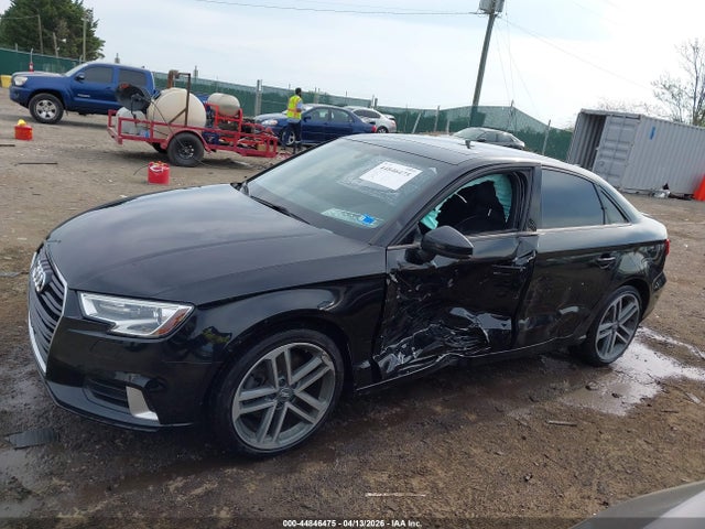 44846475 :رقم المزاد ، WAUAUGFF1J1081564 vin ، 2018 Audi A3 2.0t Premium مزاد بيع