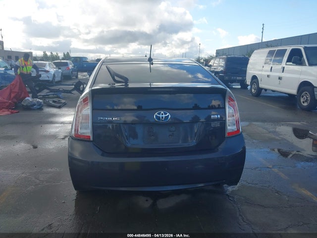 Toyota Prius Three 2015 JTDKN3DU7F0435566 Image 16