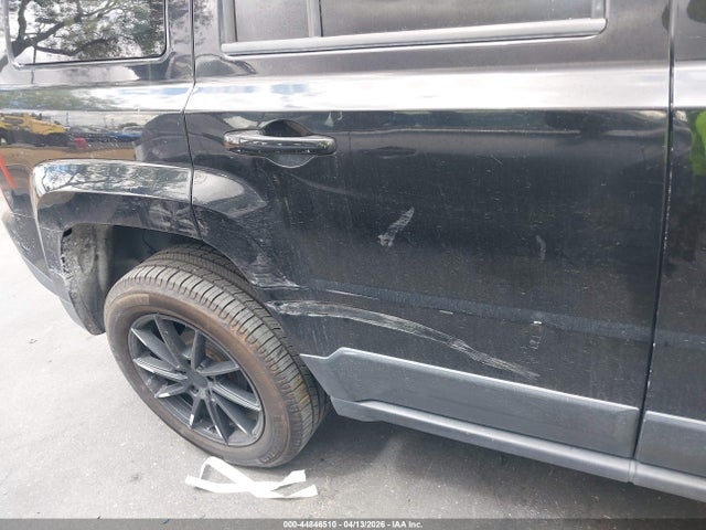 1C4NJPBA6GD655722 Jeep Patriot Sport