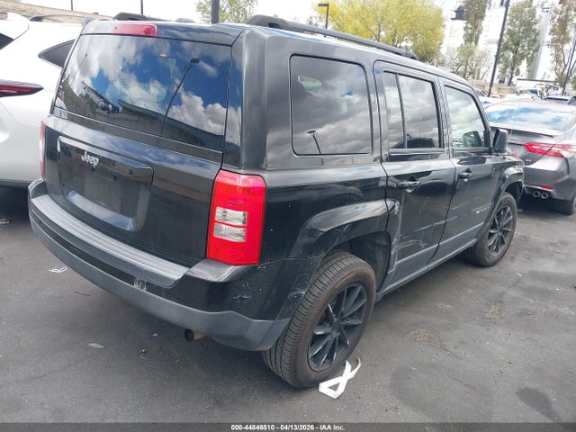1C4NJPBA6GD655722 Jeep Patriot Sport