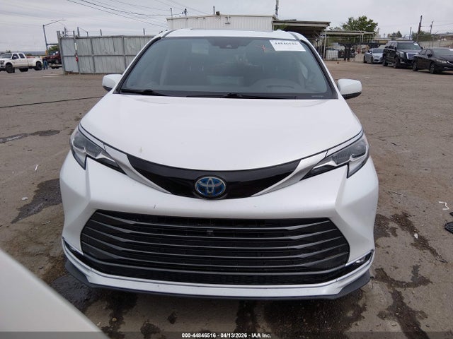 Toyota Sienna Platinum 2023 5TDESKFC4PS093285 Image 12