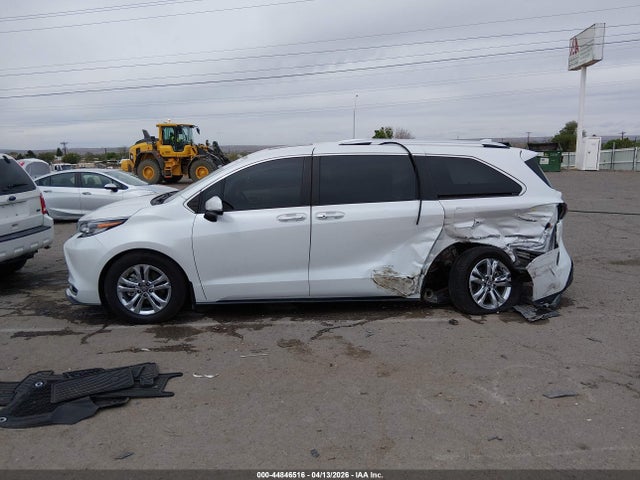 Toyota Sienna Platinum 2023 5TDESKFC4PS093285 Image 14