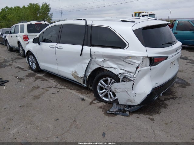 Toyota Sienna Platinum 2023 5TDESKFC4PS093285 Image 3