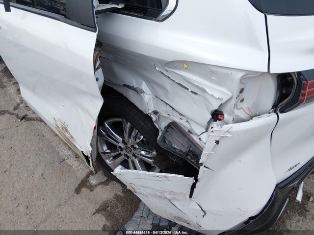 Toyota Sienna Platinum 2023 5TDESKFC4PS093285 Image 6