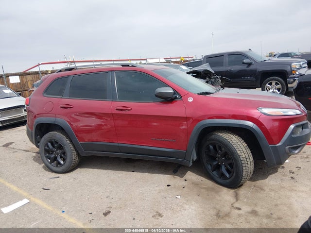 2016 Jeep Cherokee Trailhawk მანქანა იყიდება აუქციონზე, vin: 1C4PJMBS9GW245923, აუქციონის ნომერი: 44846519
