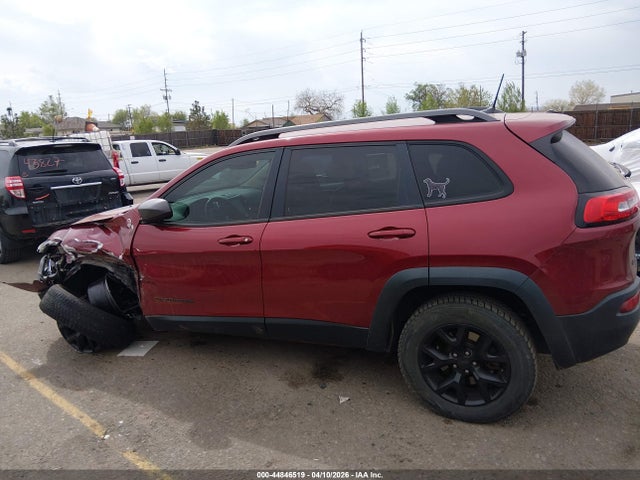 2016 Jeep Cherokee Trailhawk მანქანა იყიდება აუქციონზე, vin: 1C4PJMBS9GW245923, აუქციონის ნომერი: 44846519