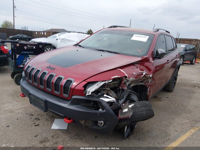 2016 Jeep Cherokee Trailhawk მანქანა იყიდება აუქციონზე, vin: 1C4PJMBS9GW245923, აუქციონის ნომერი: 44846519