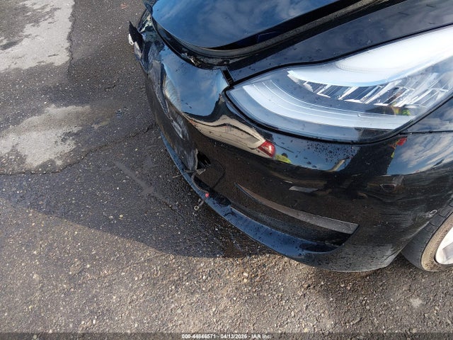 44846571 :رقم المزاد ، 5YJ3E1EB9JF148228 vin ، 2018 Tesla Model 3 Long Range/performance مزاد بيع
