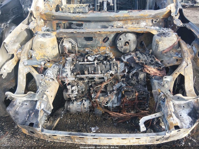 1FMCU9G69NUB49728 Ford ESCAPE SE