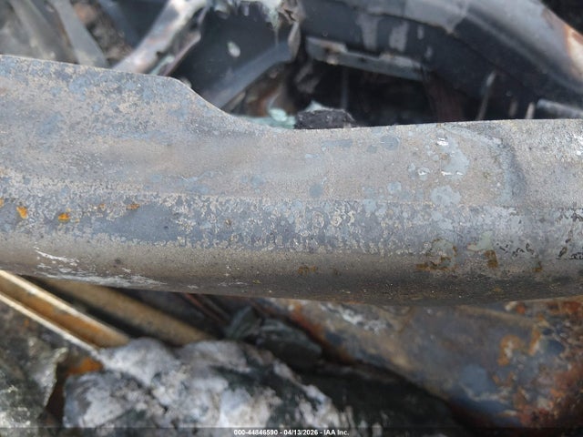 1FMCU9G69NUB49728 Ford ESCAPE SE