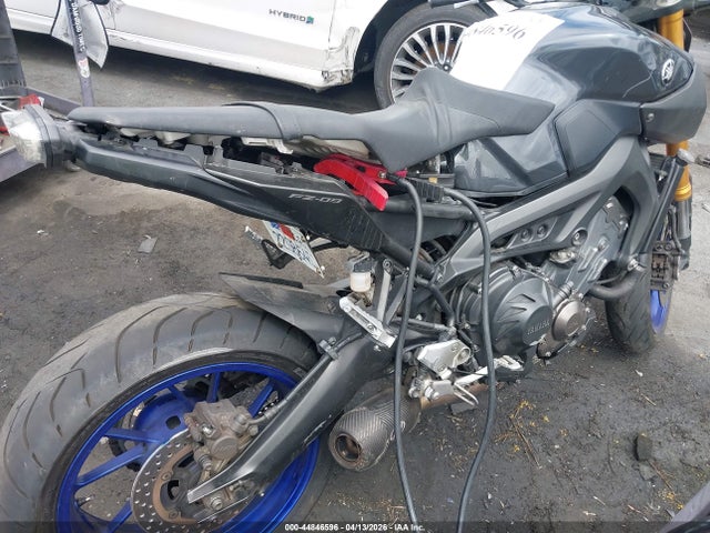 Yamaha Fz09 C 2014 JYARN33Y7EA001168 Image 12