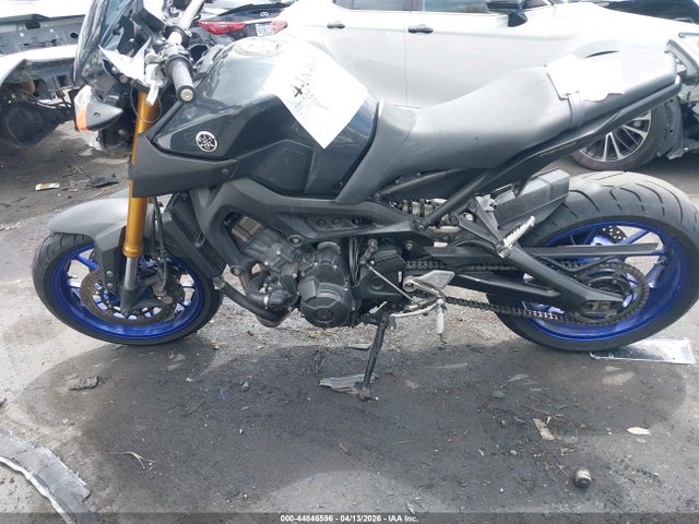 Yamaha Fz09 C 2014 JYARN33Y7EA001168 Image 14