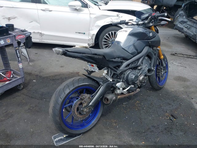 Yamaha Fz09 C 2014 JYARN33Y7EA001168 Image 4