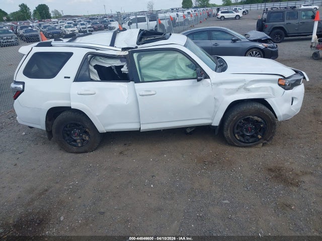 Aukcja sprzedaży 2021 Toyota 4runner Sr5 Premium, vin: JTEFU5JR8M5245223, numer aukcji: 44846600