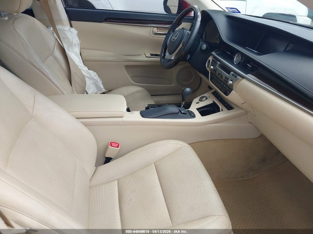 2014 Lexus Es 350 მანქანა იყიდება აუქციონზე, vin: JTHBK1GG4E2117604, აუქციონის ნომერი: 44846610