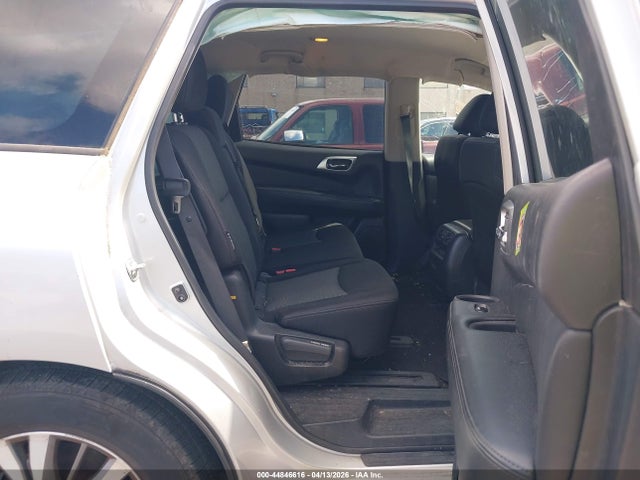 44846616 :رقم المزاد ، 5N1DR2MN7KC579056 vin ، 2019 Nissan Pathfinder Sv مزاد بيع