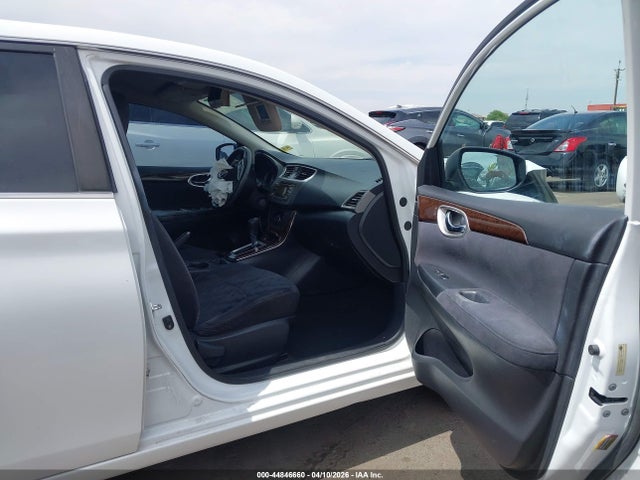 Продажа на аукционе авто 2013 Nissan Sentra Sl, vin: 3N1AB7AP6DL711815, номер лота: 44846660