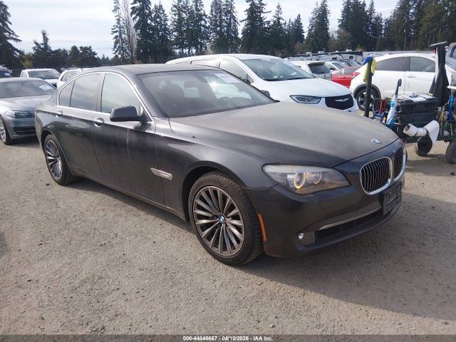 2011 BMW 740I WBAKA4C55BC613122