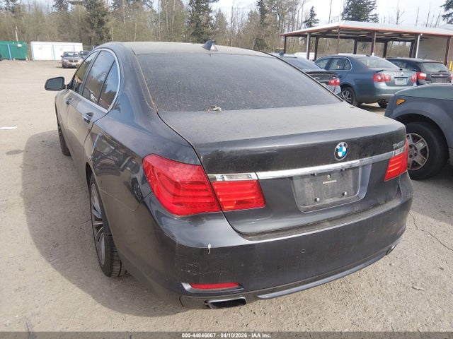 2011 BMW 740I WBAKA4C55BC613122 Photo 5