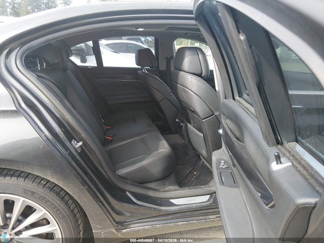 2011 BMW 740I WBAKA4C55BC613122 Photo 7