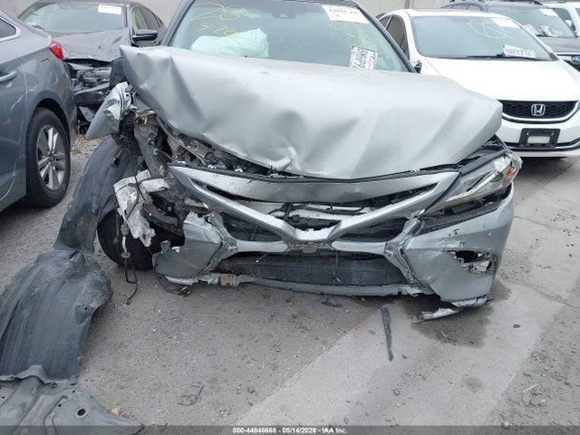 4T1BZ1HK1JU011069 Toyota Camry Xse V6