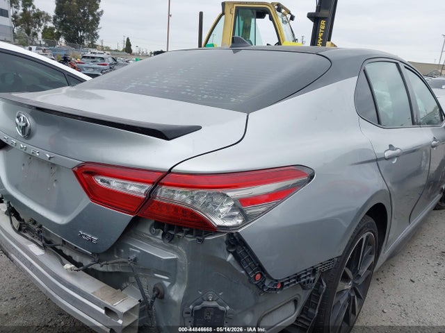 4T1BZ1HK1JU011069 Toyota Camry Xse V6