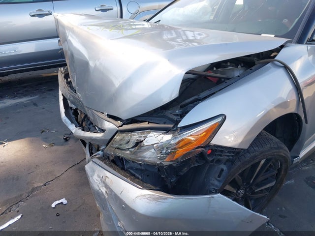 4T1BZ1HK1JU011069 Toyota Camry Xse V6