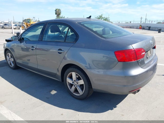 Продажа на аукционе авто 2012 Volkswagen Jetta 2.0l Tdi, vin: 3VWLL7AJ5CM407217, номер лота: 44846674
