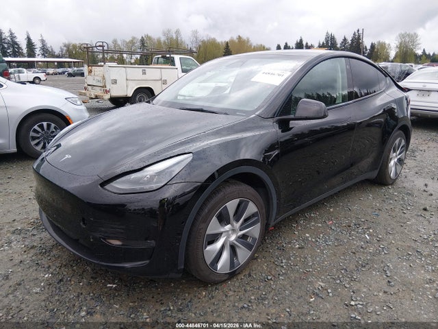 Auction sale of the 2022 Tesla Model Y Long Range Dual Motor All-wheel Drive, vin: 7SAYGAEE1NF535083, lot number: 44846701