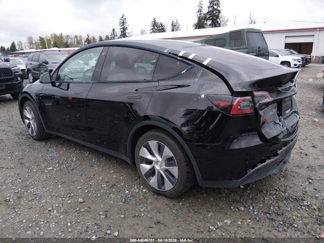 Auction sale of the 2022 Tesla Model Y Long Range Dual Motor All-wheel Drive, vin: 7SAYGAEE1NF535083, lot number: 44846701
