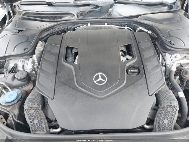 WDDUG8DBXJA419000 Mercedes-Benz S 560