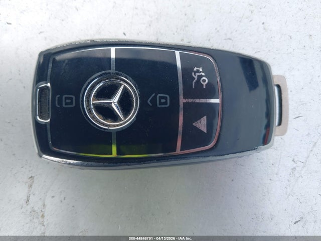 WDDUG8DBXJA419000 Mercedes-Benz S 560