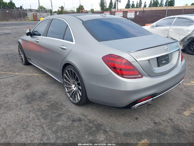 WDDUG8DBXJA419000 Mercedes-Benz S 560